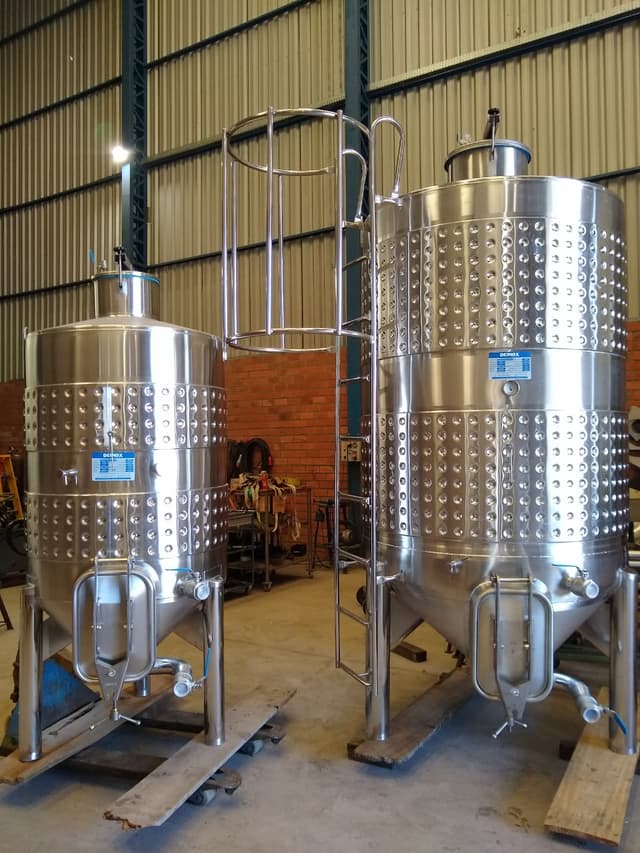 Tanques Fermentadores Produto Deinox tanques-fermentadores-produto-deinox